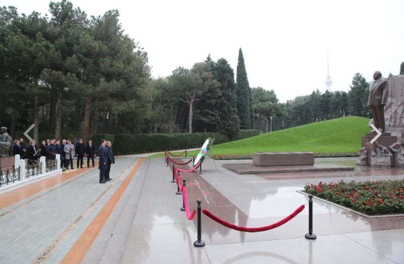 Kurulumuz Heyeti Azerbaycan Cumhuriyeti Başsavcılığını Ziyaret Etti